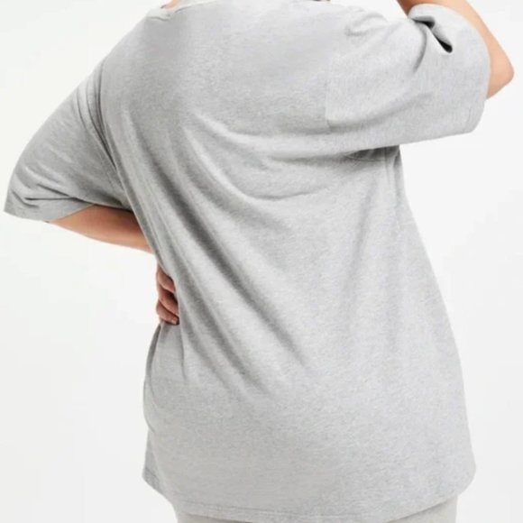 Good American | Heather Grey Essential Boyfriend Crew Tee - Picture 3 of 3